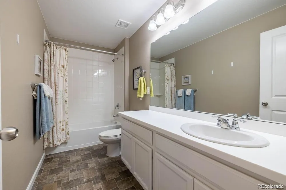 27827 E 8th Avenue Aurora, CO 80018