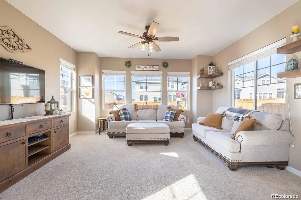 27827 E 8th Avenue Aurora, CO 80018