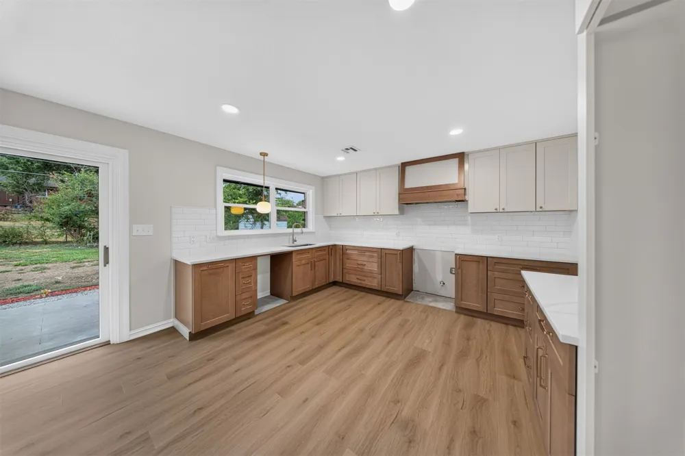 2176 S 77th East Avenue Tulsa, OK 74129