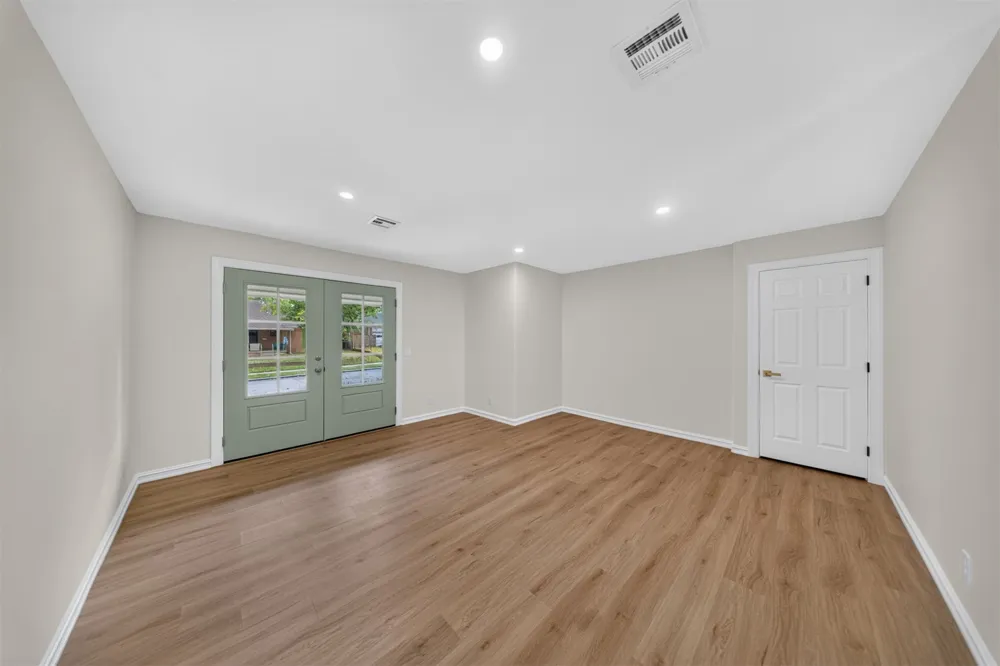 2176 S 77th East Avenue Tulsa, OK 74129