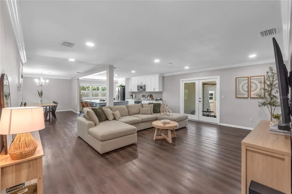 11304 LEPRECHAUN DRIVE Riverview, FL 33569