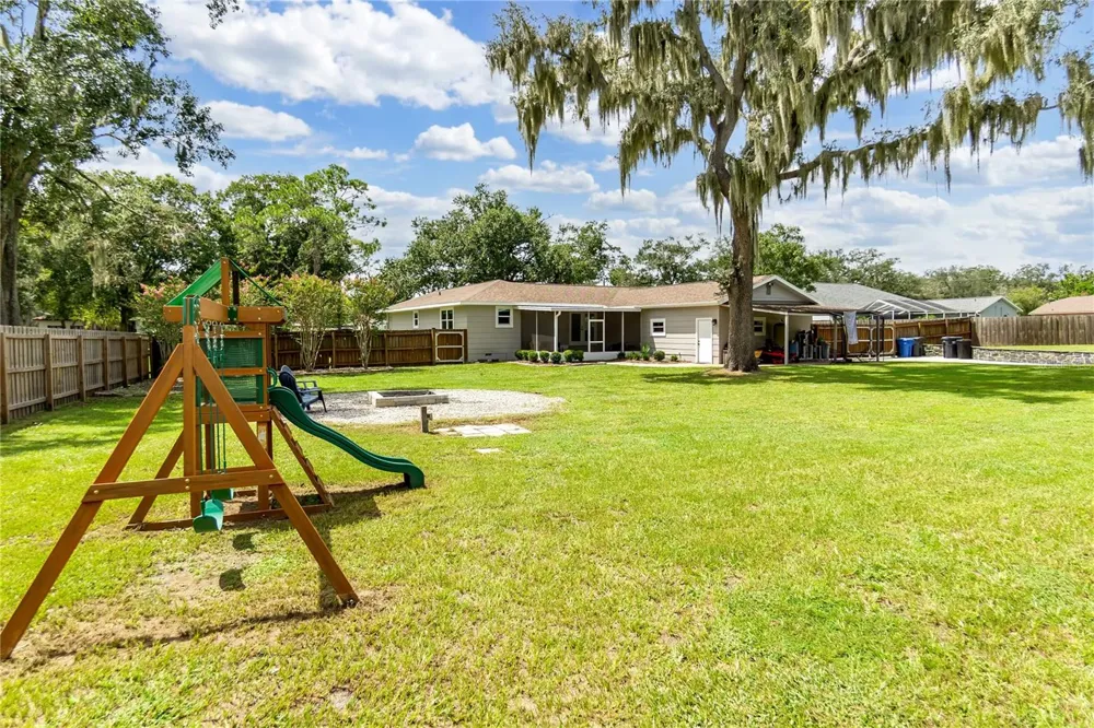 11304 LEPRECHAUN DRIVE Riverview, FL 33569