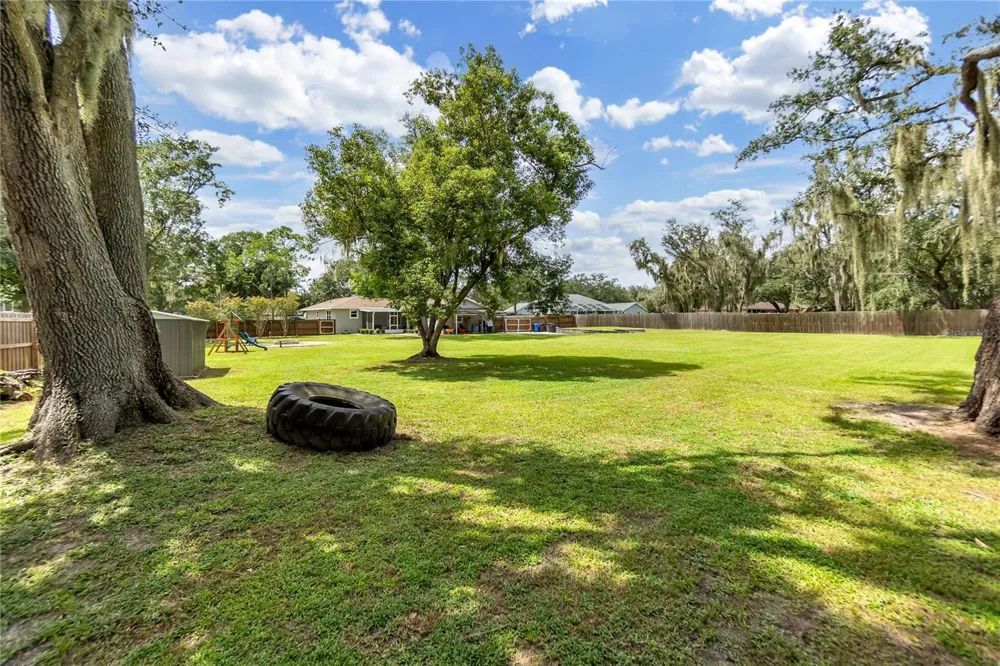 11304 LEPRECHAUN DRIVE Riverview, FL 33569