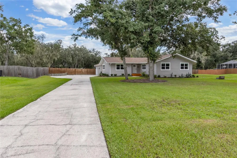 11304 LEPRECHAUN DRIVE Riverview, FL 33569