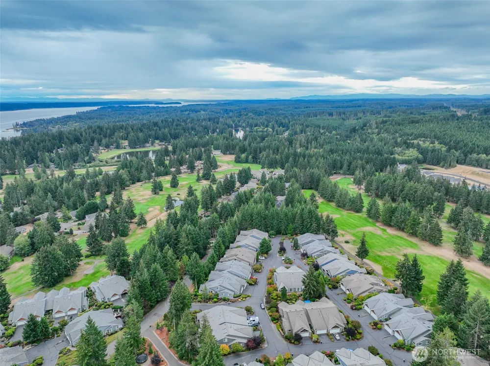 160 E SODERBERG RD #L-33 Allyn, WA 98524