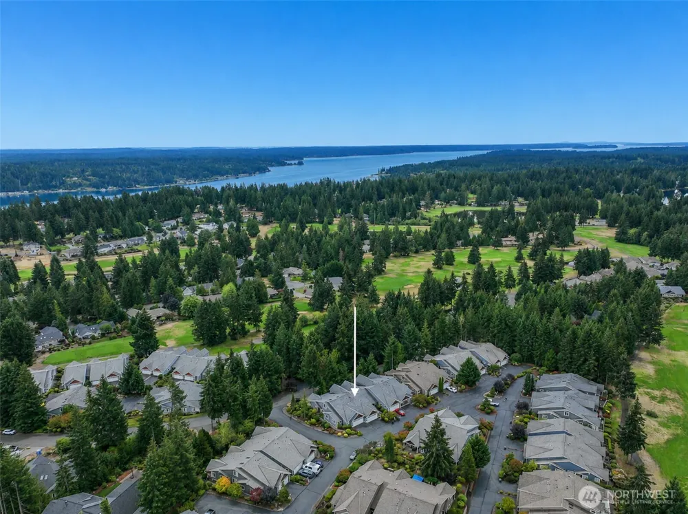 160 E SODERBERG RD #L-33 Allyn, WA 98524