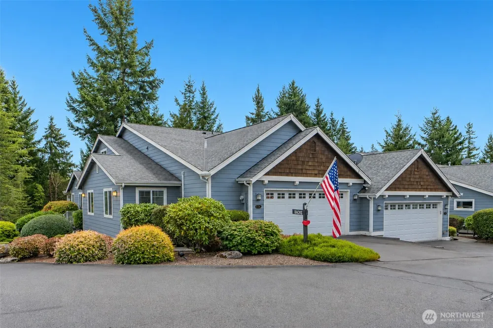 160 E SODERBERG RD #L-33 Allyn, WA 98524