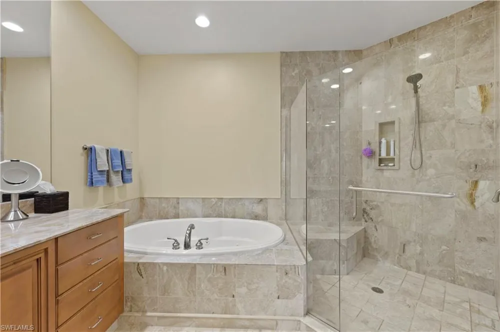 4951 Bonita Bay Boulevard #PH 302 Bonita Springs, FL 34134