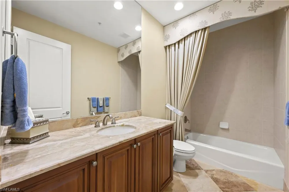 4951 Bonita Bay Boulevard #PH 302 Bonita Springs, FL 34134