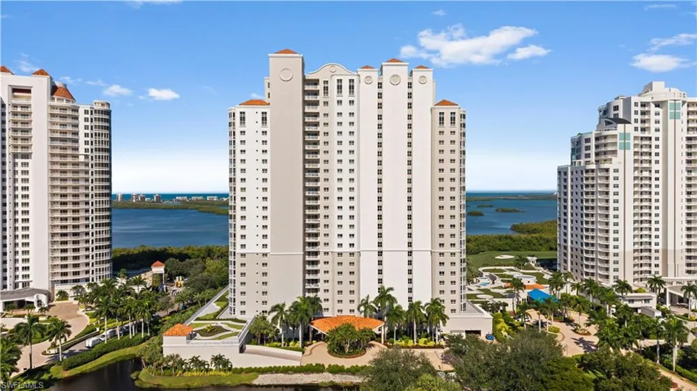 4951 Bonita Bay Boulevard #PH 302 Bonita Springs, FL 34134