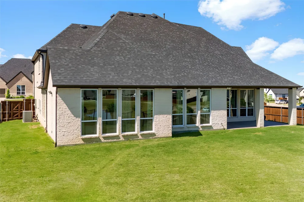 2037 Waterleaf Road Haslet, TX 76052