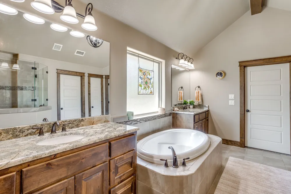 6342 Weatherby Road Granbury, TX 76049