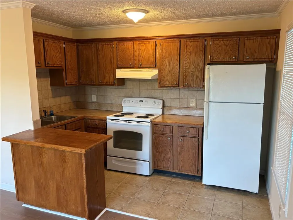 3749 Old Plainview Road #A Oakwood, GA 30566
