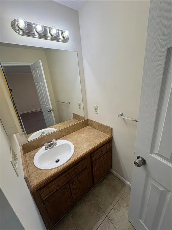 3749 Old Plainview Road #A Oakwood, GA 30566