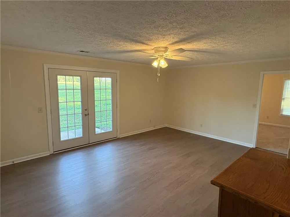 3749 Old Plainview Road #A Oakwood, GA 30566