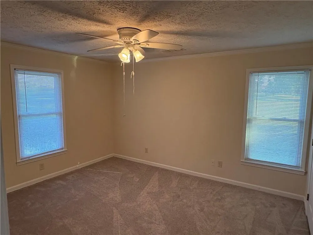 3749 Old Plainview Road #A Oakwood, GA 30566