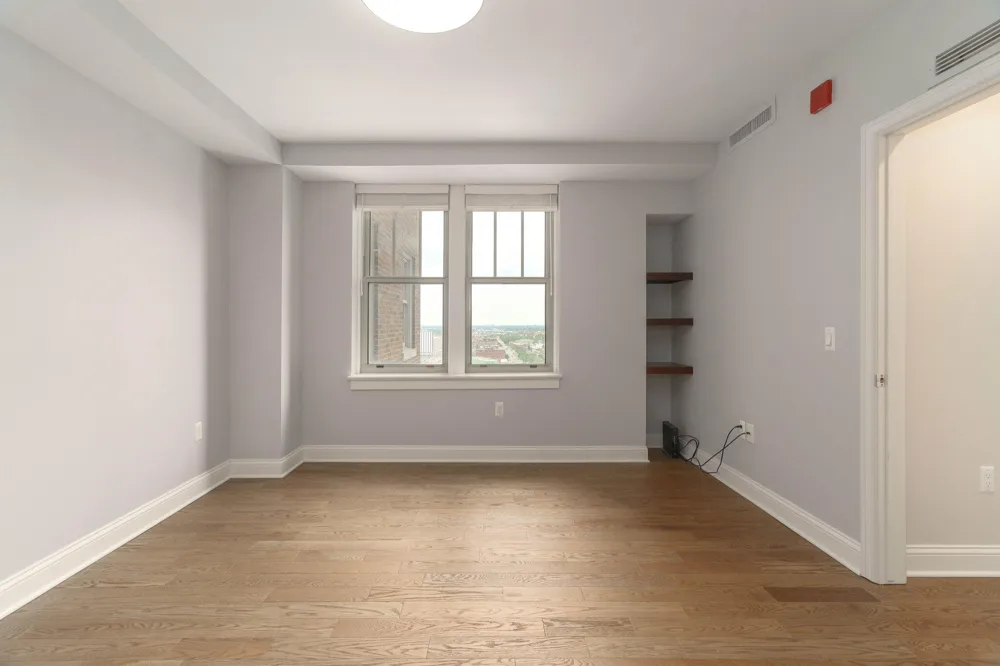 525 W Lafayette Boulevard #16C Detroit, MI 48226