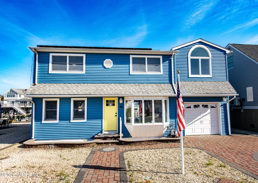 34 Frank Drive Manahawkin, NJ 08050