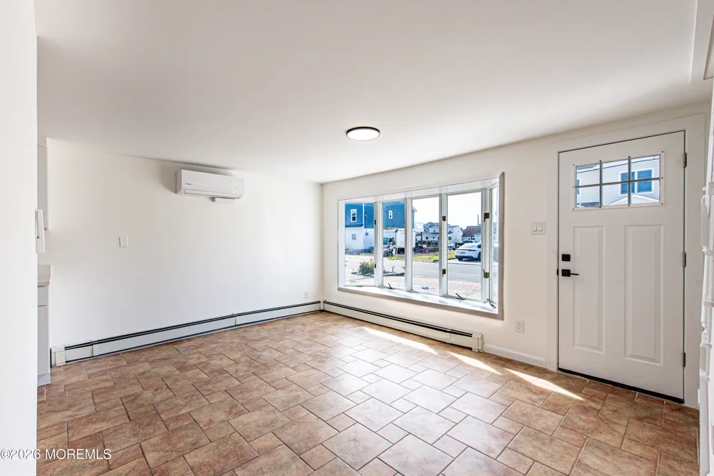 34 Frank Drive Manahawkin, NJ 08050