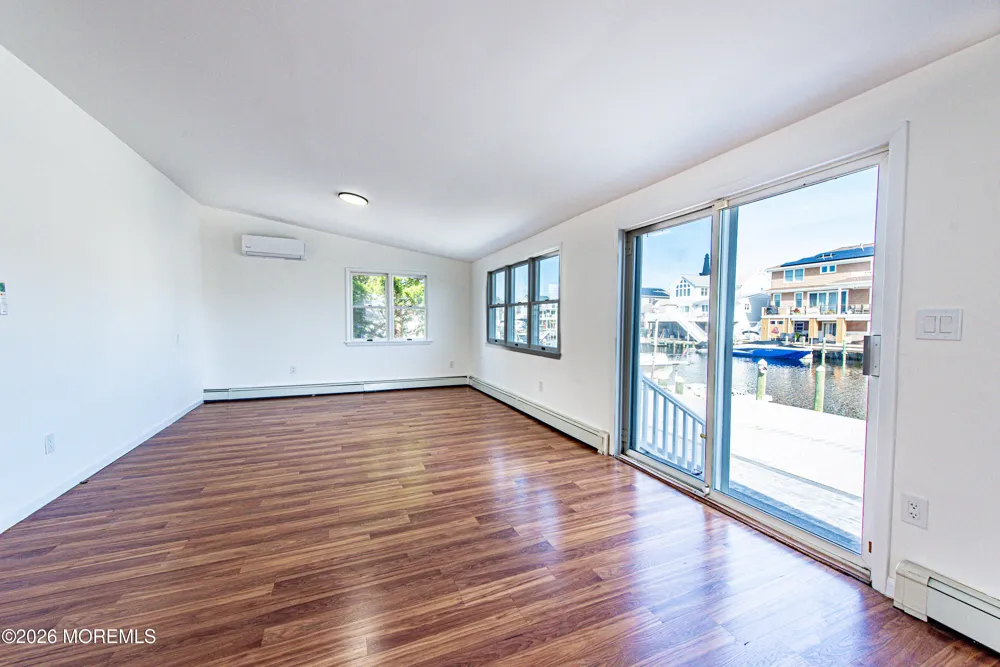 34 Frank Drive Manahawkin, NJ 08050