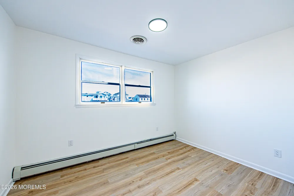34 Frank Drive Manahawkin, NJ 08050