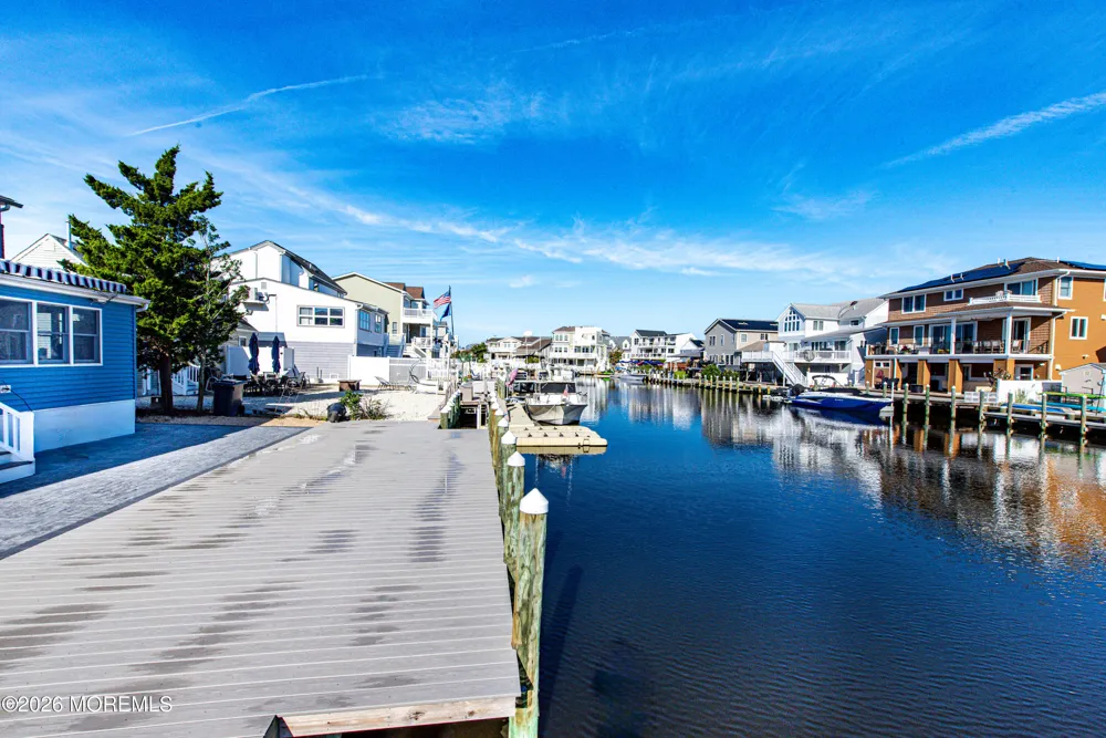 34 Frank Drive Manahawkin, NJ 08050