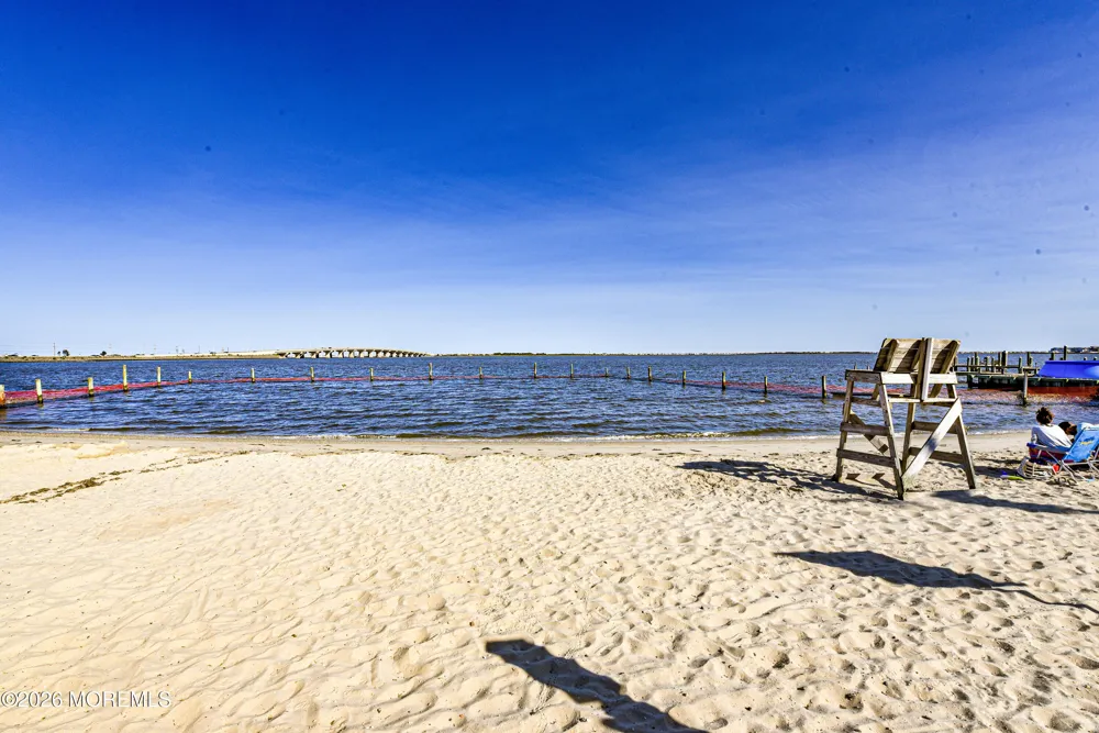 34 Frank Drive Manahawkin, NJ 08050