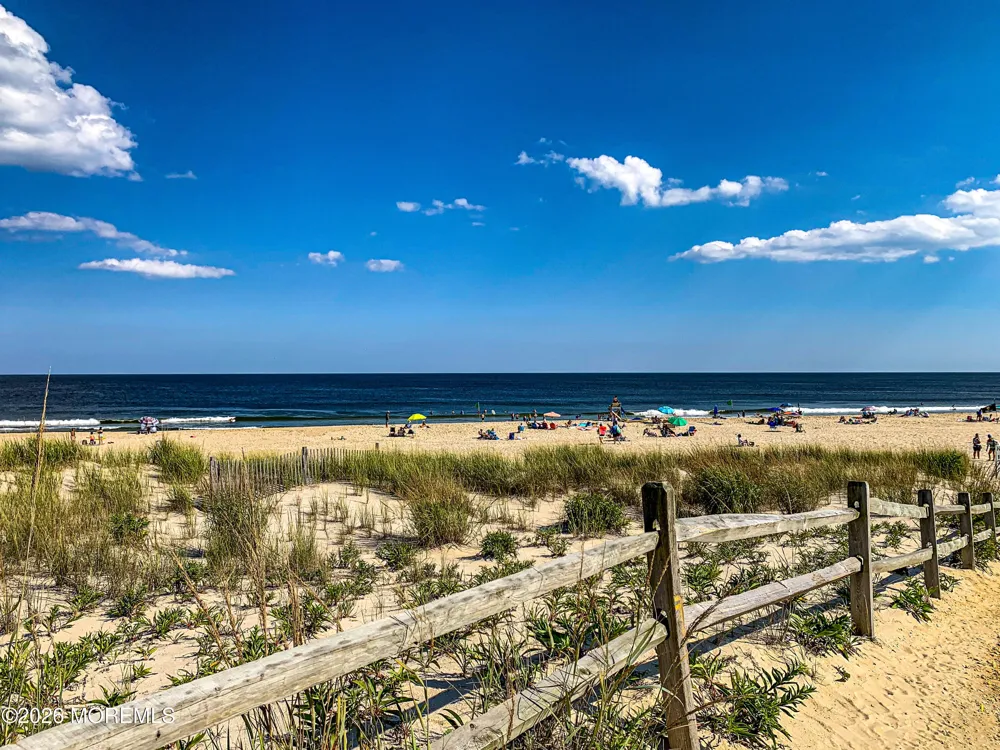 34 Frank Drive Manahawkin, NJ 08050