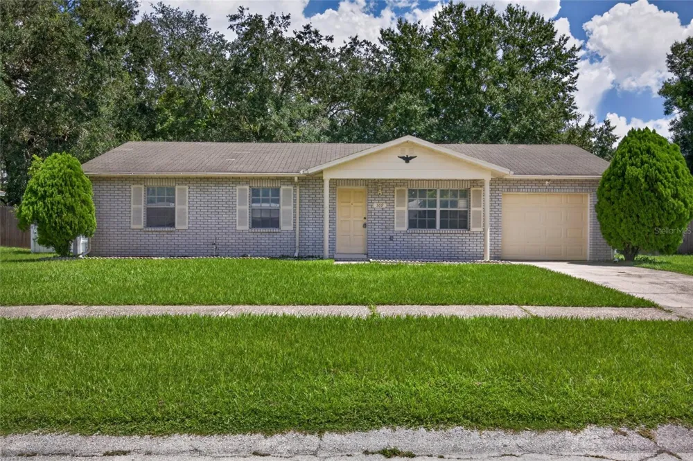 709 HEMLOCK LANE Lakeland, FL 33810