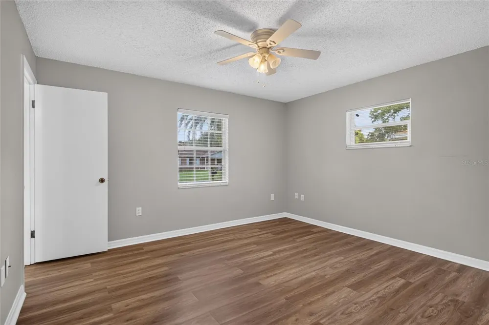 709 HEMLOCK LANE Lakeland, FL 33810