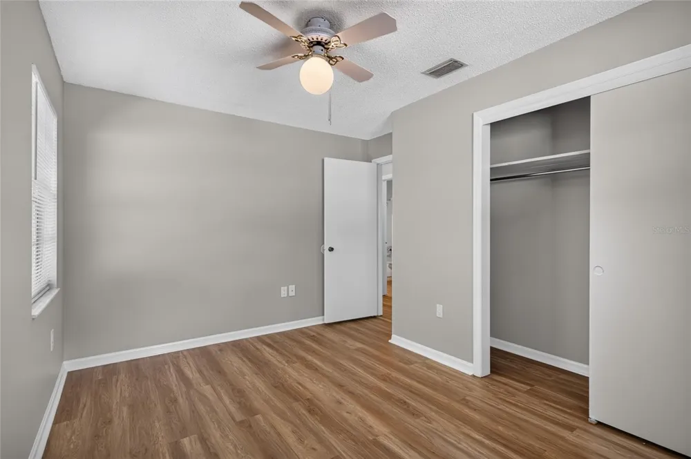709 HEMLOCK LANE Lakeland, FL 33810