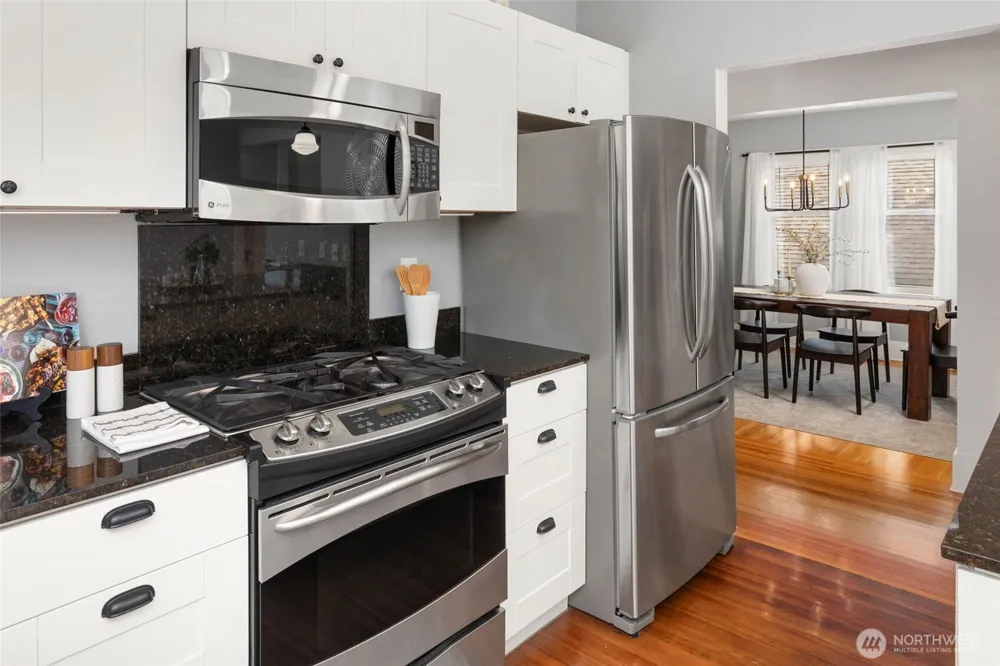7705 23rd Avenue NW Seattle, WA 98117