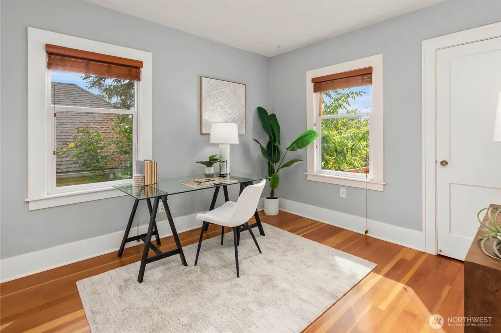 7705 23rd Avenue NW Seattle, WA 98117