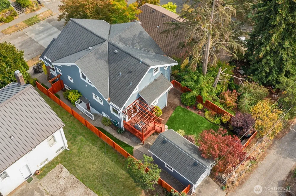 7705 23rd Avenue NW Seattle, WA 98117