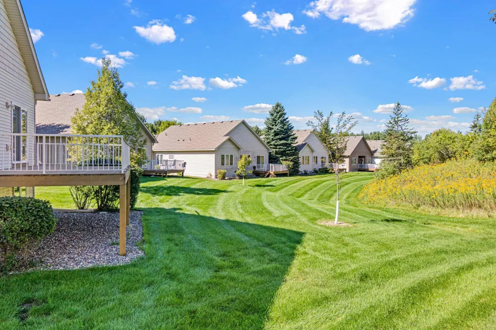 19132 Inndale Drive Lakeville, MN 55044