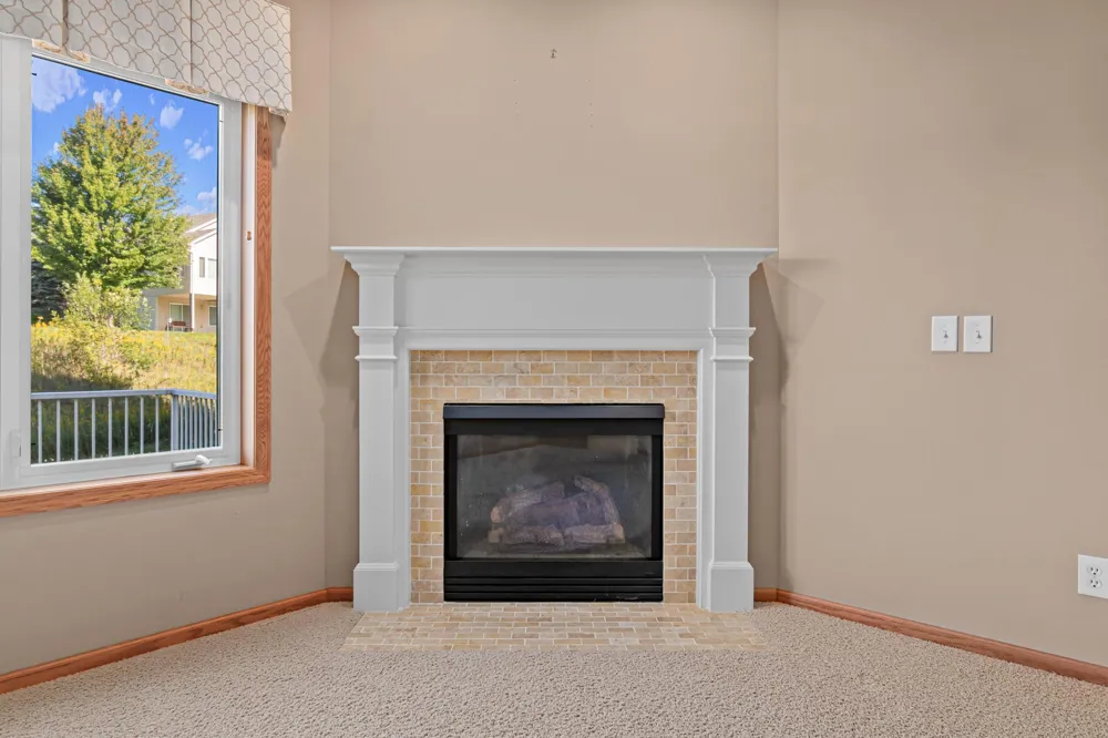 19132 Inndale Drive Lakeville, MN 55044