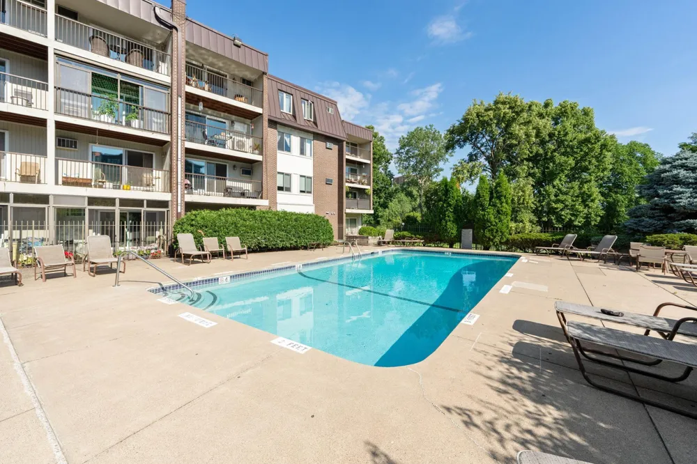 4820 Park Commons Drive #235 Saint Louis Park, MN 55416