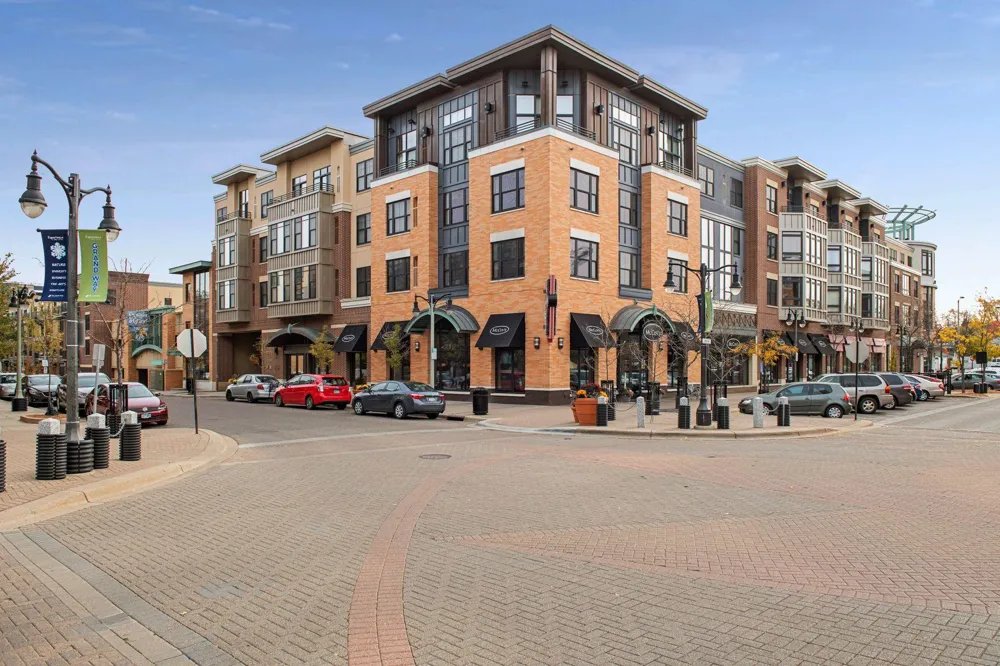 4820 Park Commons Drive #235 Saint Louis Park, MN 55416