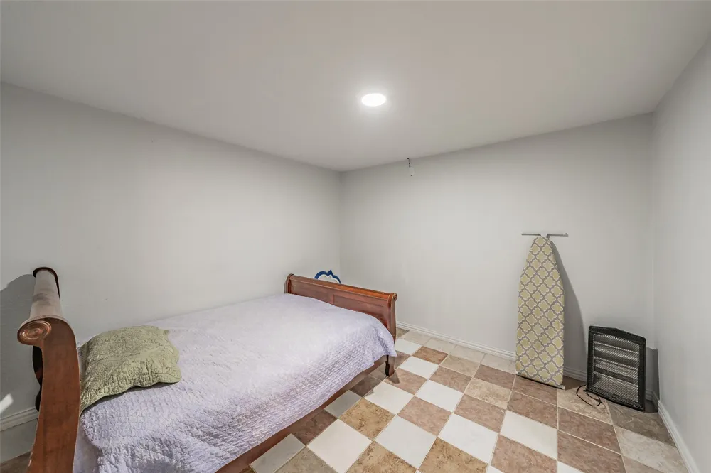 1603 Whitaker Avenue Dallas, TX 75216