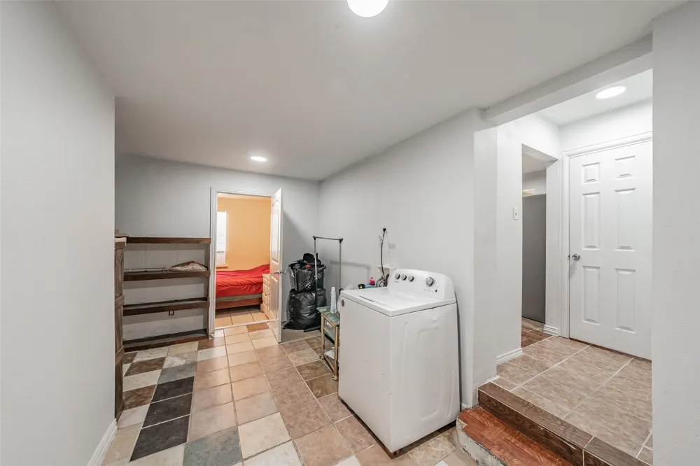 1603 Whitaker Avenue Dallas, TX 75216