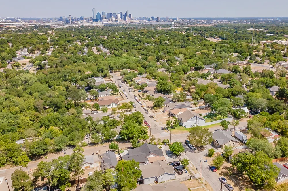 1603 Whitaker Avenue Dallas, TX 75216