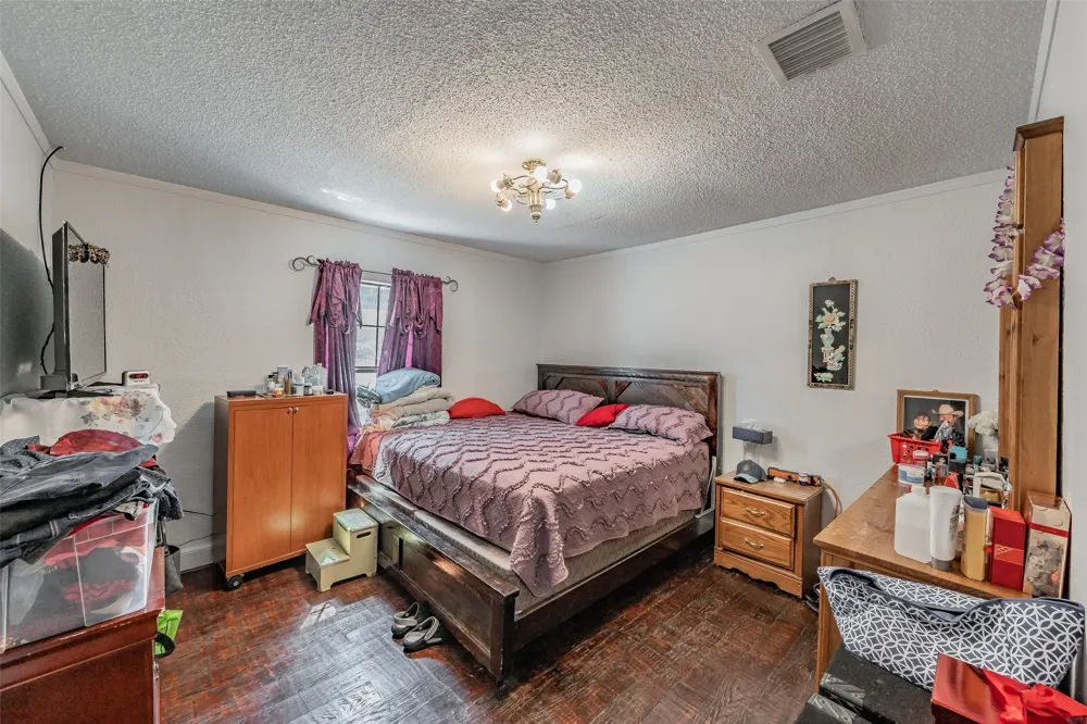 1603 Whitaker Avenue Dallas, TX 75216