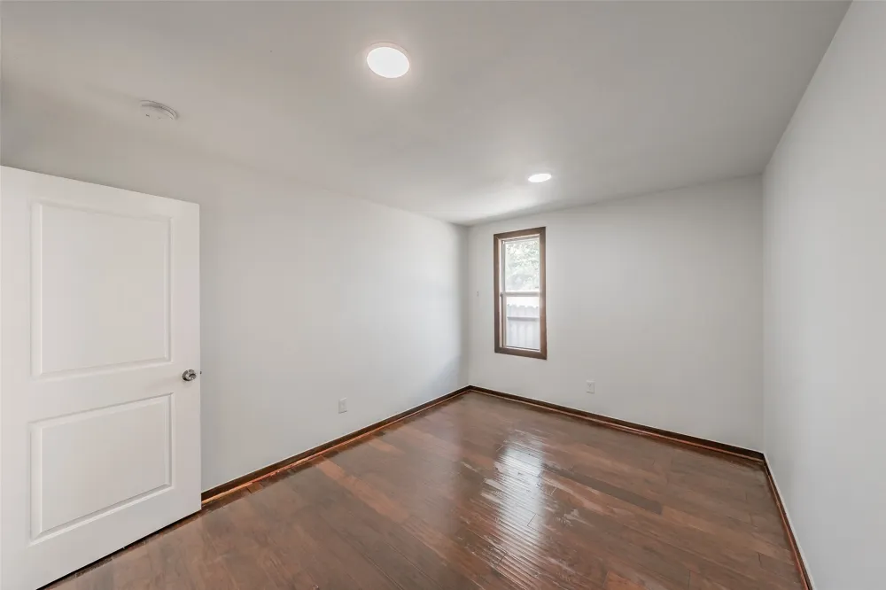1603 Whitaker Avenue Dallas, TX 75216