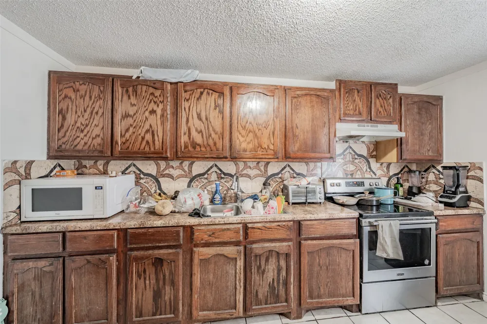 1603 Whitaker Avenue Dallas, TX 75216