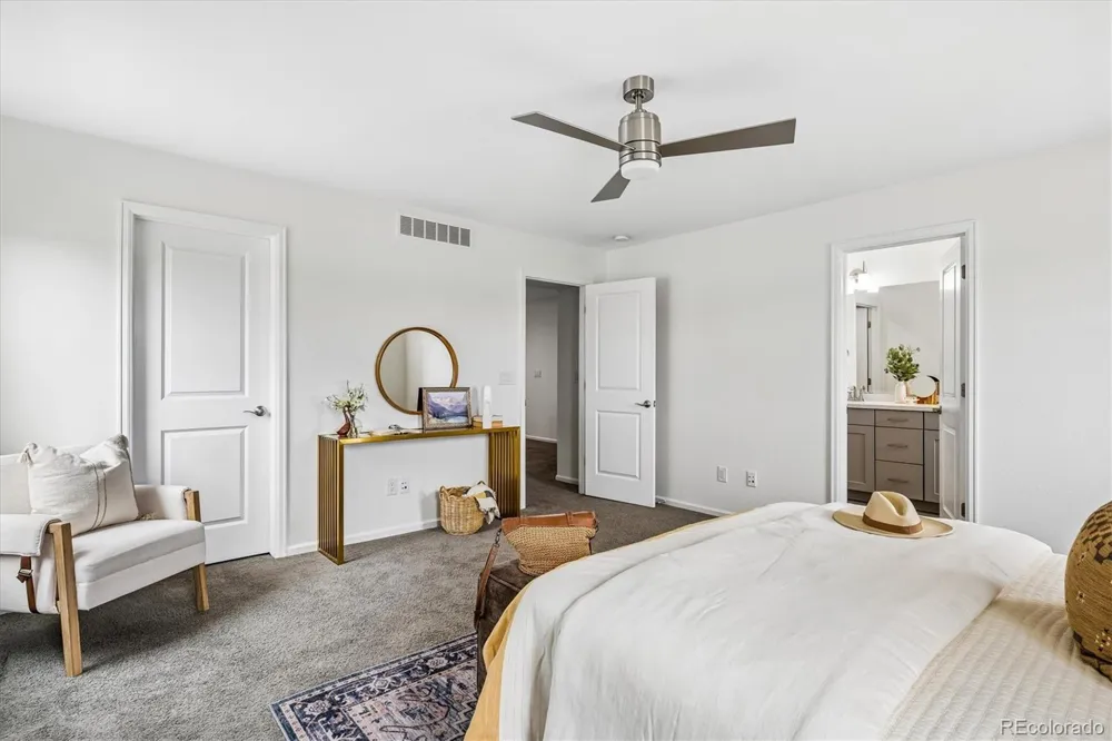 5167 Clinton Street Denver, CO 80238