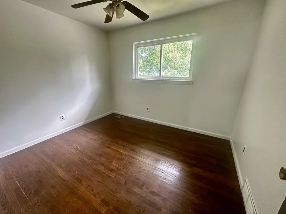 33829 Yuma Street Westland City, MI 48185