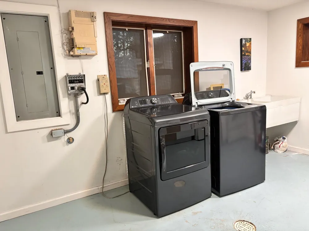 1001 S 10 1/2 Mile Road Lee Township, MI 48640