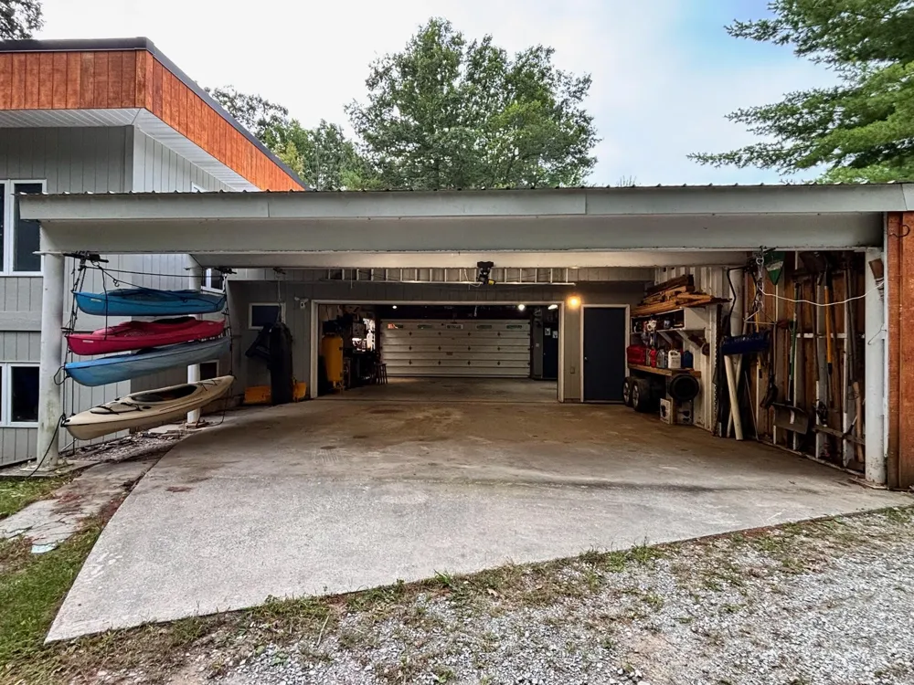 1001 S 10 1/2 Mile Road Lee Township, MI 48640