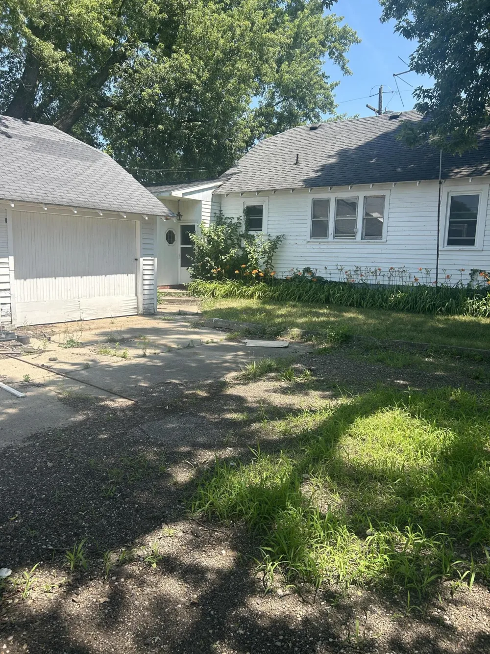 827 Golden Avenue Emmett Charter Township, MI 49014