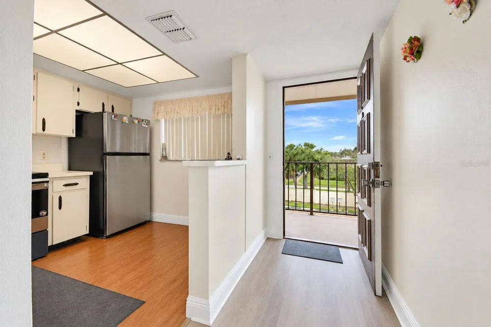 2440 WINDING CREEK BOULEVARD #307 Clearwater, FL 33761